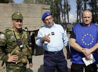 EU-Beobachter an einem russischen Checkpoint